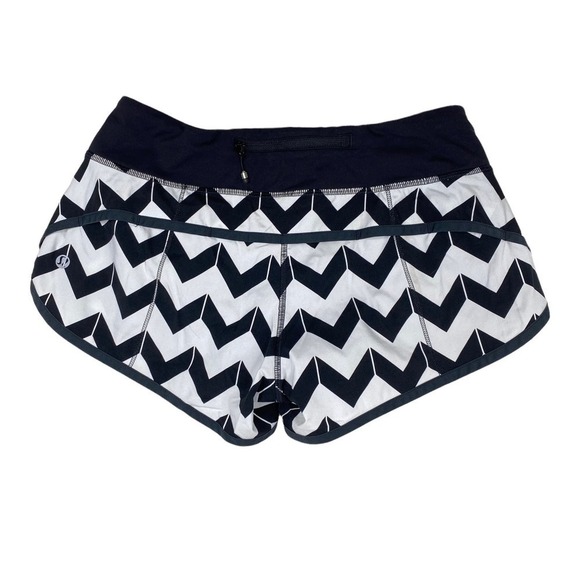 Lululemon Run: Speed Short Arrow Chevron Zig Zag White Black Size 4 # W7710S - Picture 1 of 9